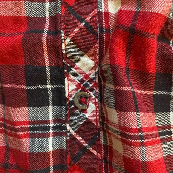 XL ESPRIT Elevated plaid shirt with ruffle detailing and empire waist. - Picture 4 of 9
